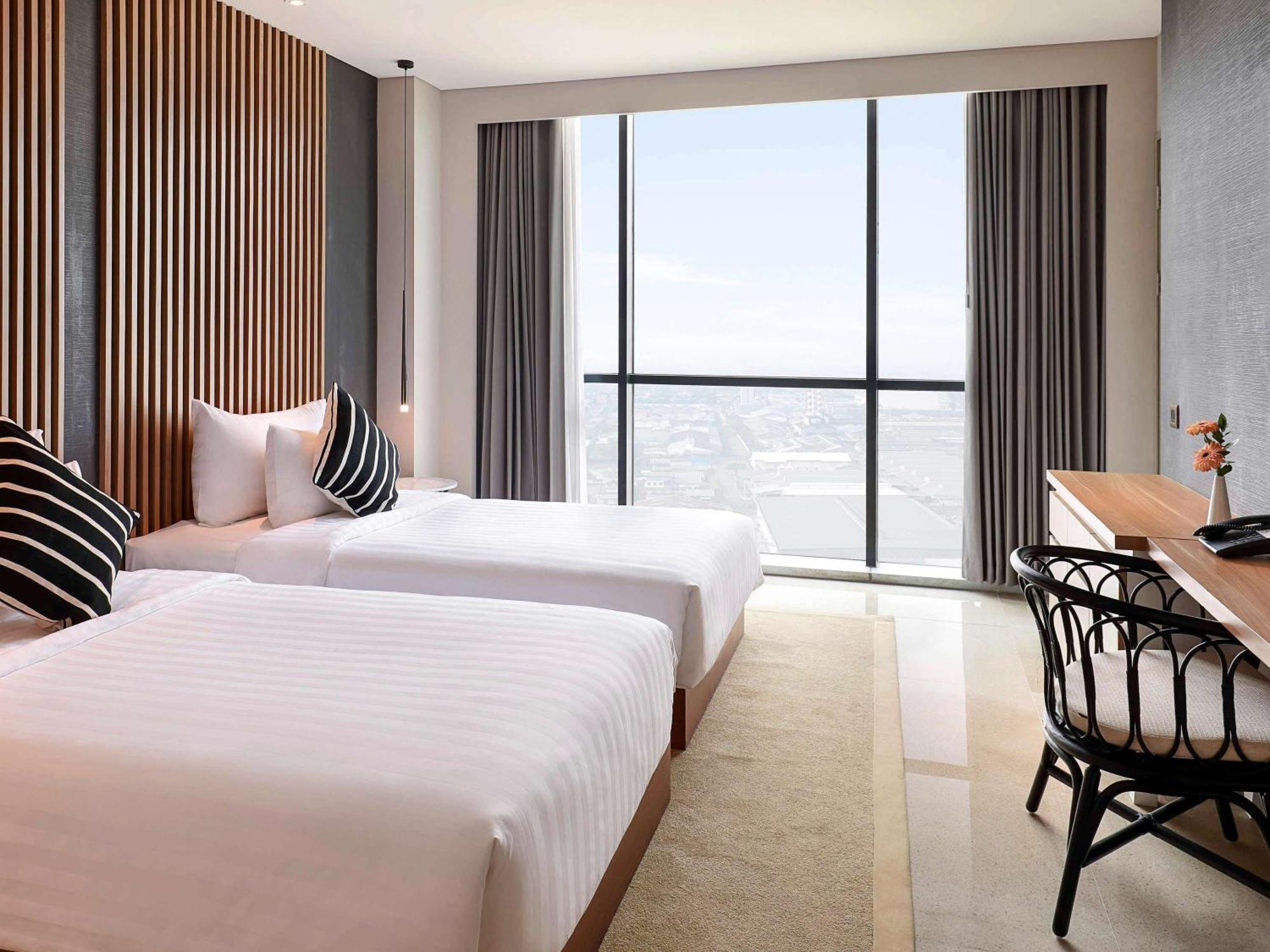 Hotel Novotel Samator Timur 4*