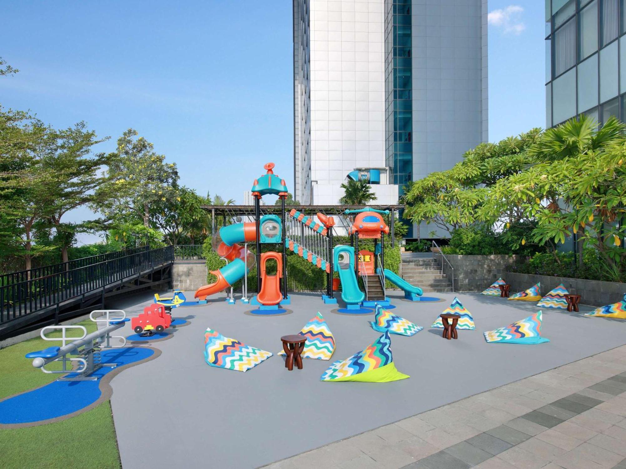 Hotel Novotel Samator Timur Surabaya