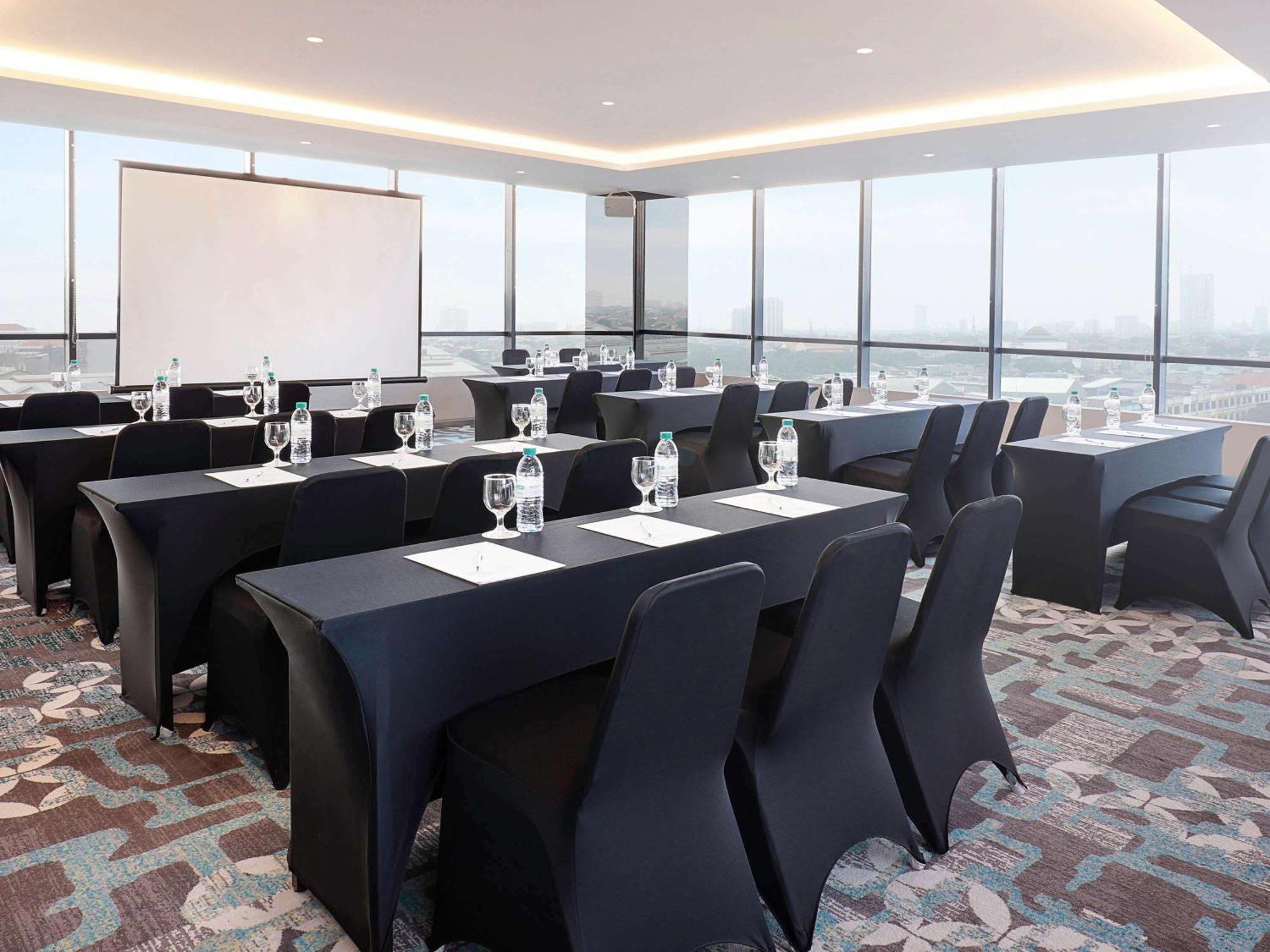 Novotel Samator Timur Hotel