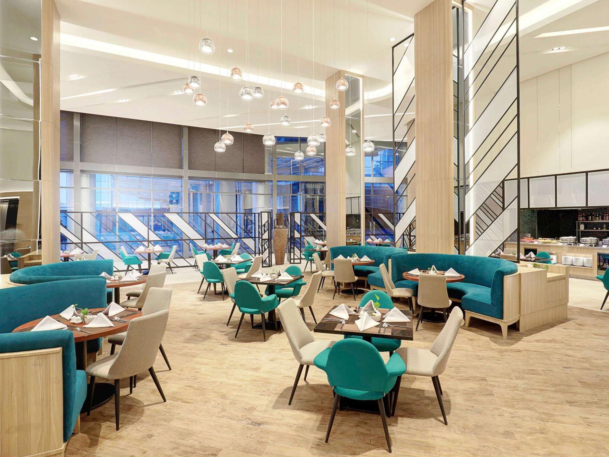 Hotel Novotel Samator Timur